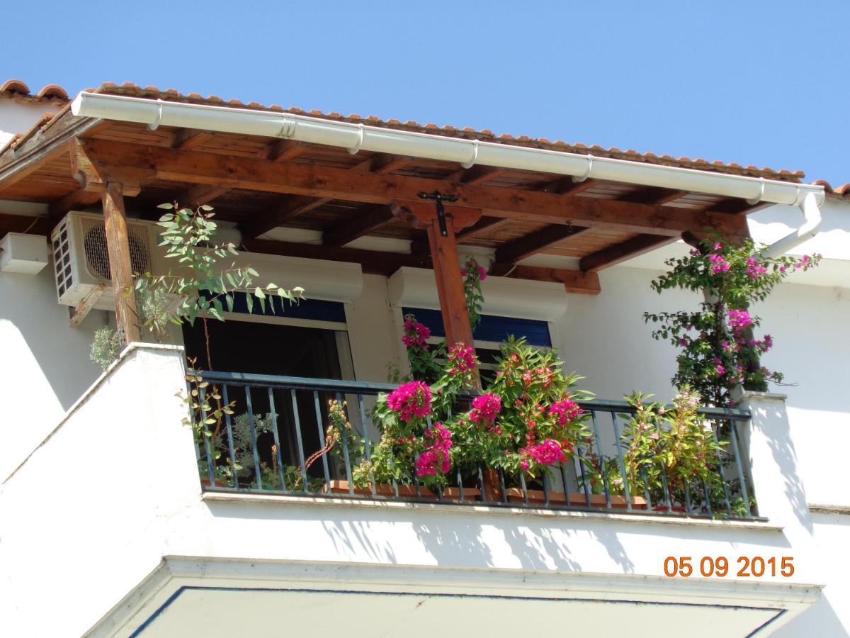Porto Kairis Oreu Exterior foto